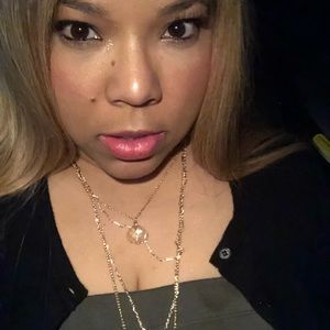 Meet your Posher, Jasmine